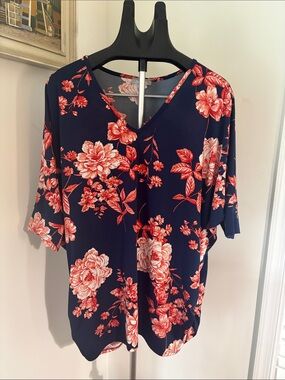 Navy Floral V-Neck Blouse with Coral Flowers L/XL Floral Garden Party Effortless